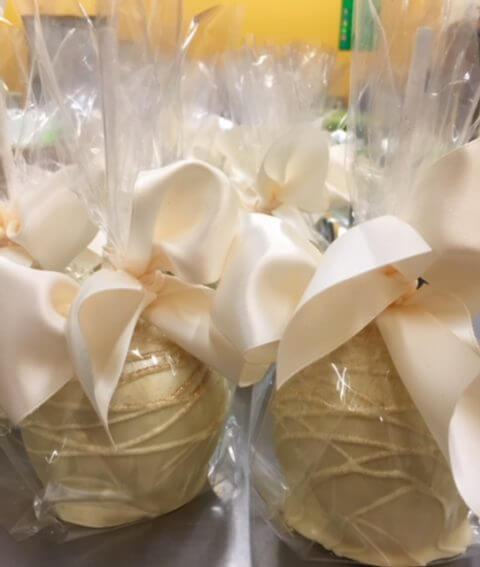 Custom Favors from Cyprowski Candy Company. Gift baskets, custom gifts, favors, and dessert tables.